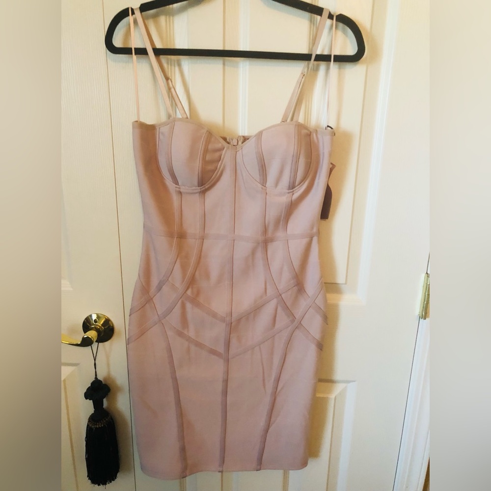 Haute Monde Size M  light pink fitted dress built in bra spaghetti straps
